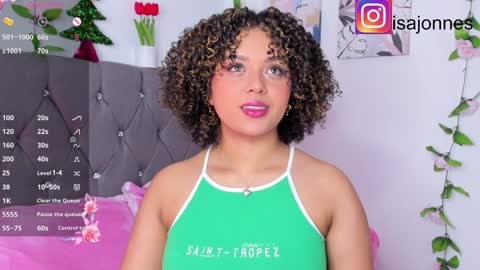 Snapshot of ebony_curly2 chatting on 12.19.24 isa online show from 12.19.24