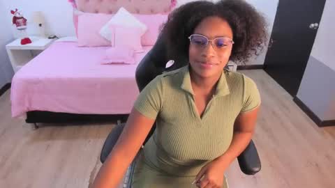 ebony_fantasy2 online show from 11.19.25