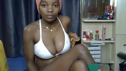 ebony_j online show from 04.01.26
