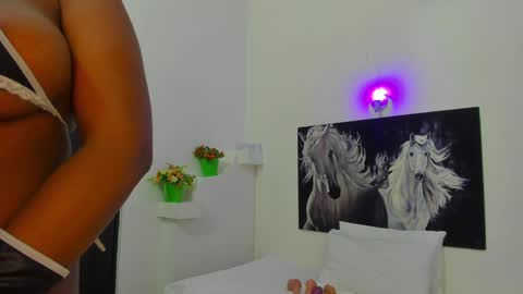 Snapshot of ebony_katterin chatting on 12.13.24 ebony_katterin online show from 12.13.24