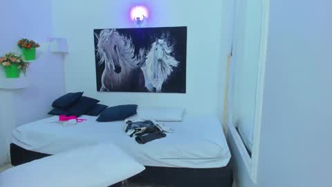 Snapshot of ebony_katterin chatting on 12.31.24 ebony_katterin online show from 12.31.24
