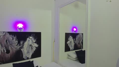 Snapshot of ebony_katterin chatting on 01.07.25 ebony_katterin online show from 01.07.25