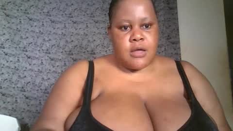 Snapshot of ebony_magixs chatting on 09.18.25 ebony_magixs online show from 09.18.25