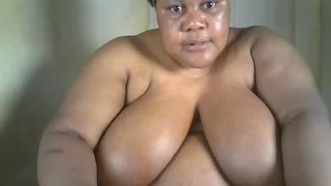 Snapshot of ebony_magixs chatting on 10.01.25 ebony_magixs online show from 10.01.25