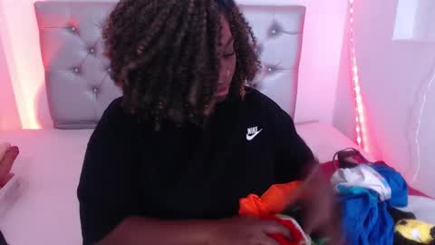 LINA  online show from 09.28.25