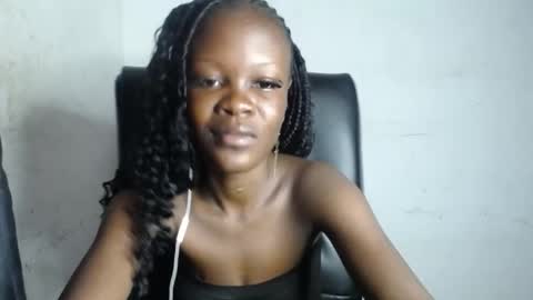 Snapshot of ebony_petitegirl chatting on 03.23.26 Lilly online show from 03.23.26