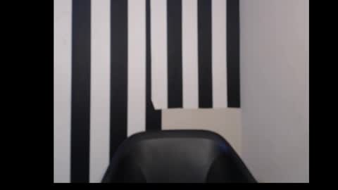 Ella online show from 10.21.25