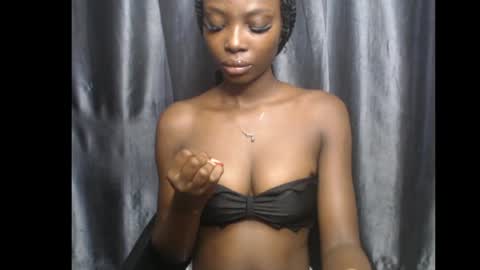 Ella online show from 04.08.26