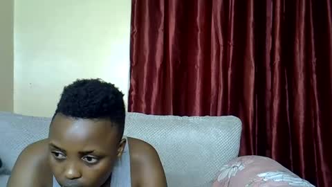 Snapshot of ebony_rubie chatting on 05.27.26 ebony_rubie online show from 05.27.26