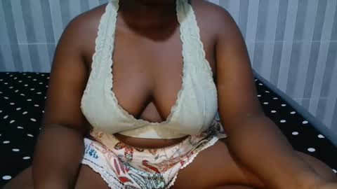 Snapshot of ebony_sabrina chatting on 01.14.25 Sabrina online show from 01.14.25