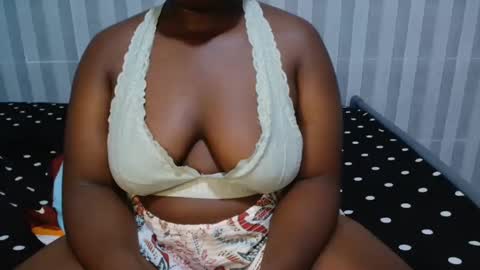 Snapshot of ebony_sabrina chatting on 01.14.25 Sabrina online show from 01.14.25