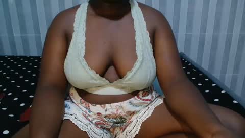 Snapshot of ebony_sabrina chatting on 01.15.25 Sabrina online show from 01.15.25