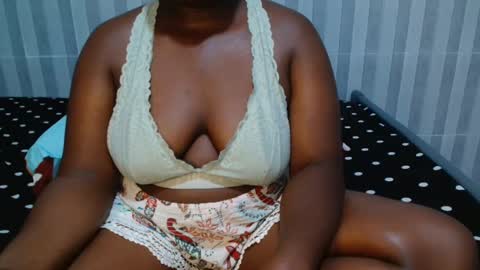 Snapshot of ebony_sabrina chatting on 01.15.25 Sabrina online show from 01.15.25