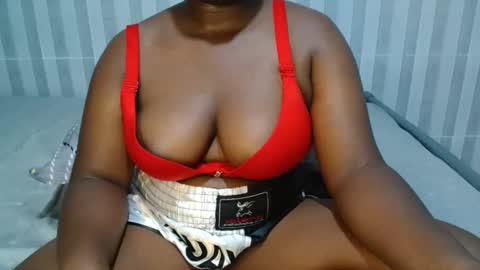 Snapshot of ebony_sabrina chatting on 01.23.25 Sabrina online show from 01.23.25