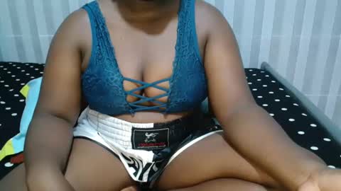 Snapshot of ebony_sabrina chatting on 02.25.25 Sabrina online show from 02.25.25