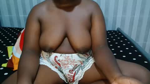 Snapshot of ebony_sabrina chatting on 02.26.25 Sabrina online show from 02.26.25