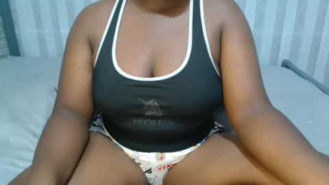 Snapshot of ebony_sabrina chatting on 03.08.25 Sabrina online show from 03.08.25