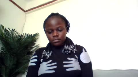 Snapshot of ebony_tasha chatting on 06.22.26 tasha online show from 06.22.26