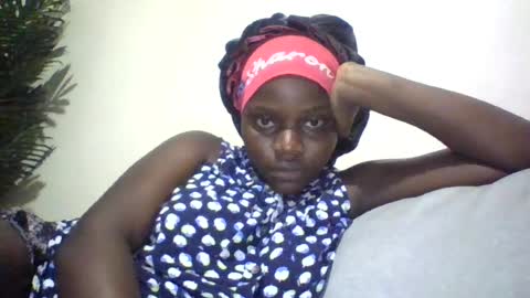 Snapshot of ebony_tasha chatting on 07.04.26 tasha online show from 07.04.26