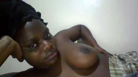 Snapshot of ebony_tasha chatting on 07.20.26 tasha online show from 07.20.26