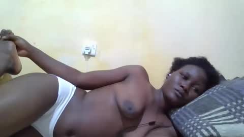 Snapshot of ebony_vanillah chatting on 03.17.26 ebony_vanillah online show from 03.17.26