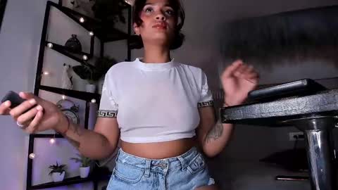 Snapshot of ebonyana chatting on 03.03.25 Anna online show from 03.03.25