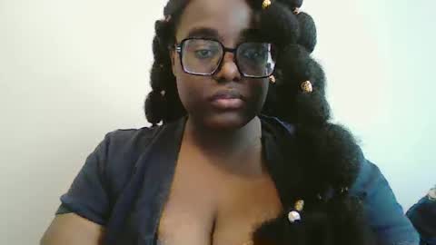 Snapshot of ebonybigtitqueen1 chatting on 10.26.25 ebonybigtitqueen1 online show from 10.26.25