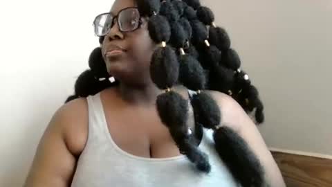 Snapshot of ebonybigtitqueen3 chatting on 11.02.25 ebonybigtitqueen3 online show from 11.02.25