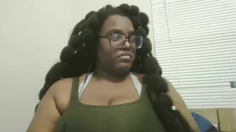 Snapshot of ebonybigtitqueen3 chatting on 11.14.25 ebonybigtitqueen3 online show from 11.14.25