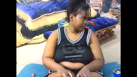 Snapshot of ebonybluediamond chatting on 05.14.26 ebonybluediamond online show from 05.14.26
