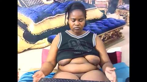 Snapshot of ebonybluediamond chatting on 05.16.26 ebonybluediamond online show from 05.16.26