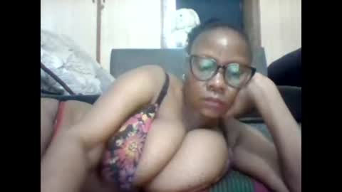 Snapshot of ebonybussy chatting on 12.17.24 MAMITO online show from 12.17.24