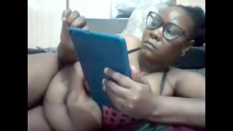 Snapshot of ebonybussy chatting on 01.07.25 MAMITO online show from 01.07.25