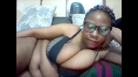 Snapshot of ebonybussy chatting on 03.05.25 MAMITO online show from 03.05.25