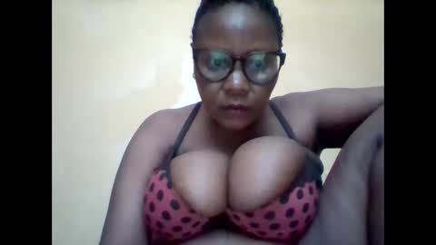 Snapshot of ebonybussy chatting on 09.13.25 MAMITO online show from 09.13.25