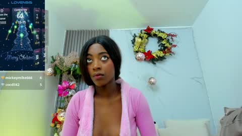 Snapshot of ebonydreams01 chatting on 01.07.25 ebonydreams01 online show from 01.07.25