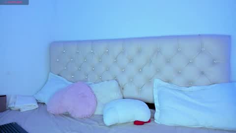 Queen Ebony online show from 03.30.26