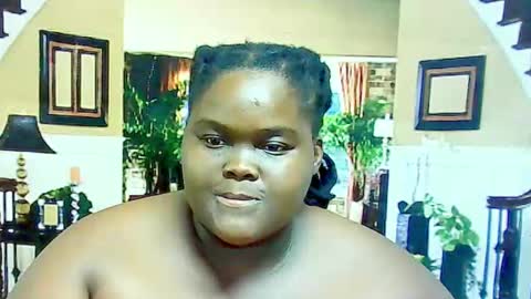 ebonyhotbuns4u2luv online show from 02.12.25