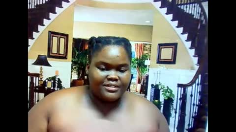 ebonyhotbuns4u2luv online show from 02.14.25