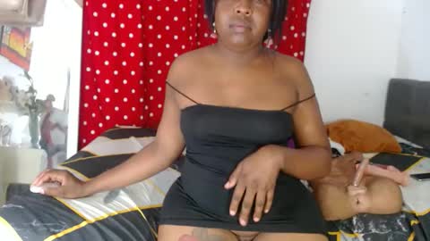 Snapshot of ebonyjdore chatting on 04.28.26 rosmary online show from 04.28.26