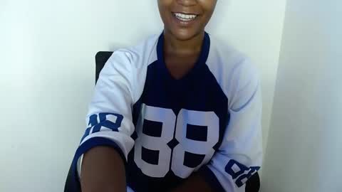 Snapshot of ebonylolo chatting on 02.18.25 ebonylolo online show from 02.18.25