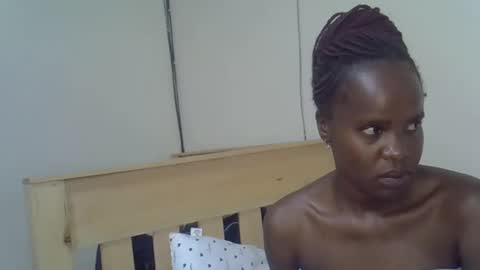 Ebony Luxe online show from 04.04.26