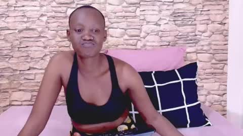 Snapshot of ebonyolive69 chatting on 07.16.26 Cindy online show from 07.16.26