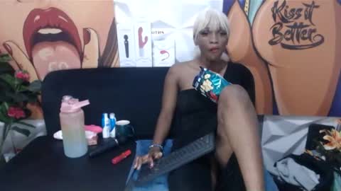 Snapshot of ebonypreciousx chatting on 12.05.24 ebonypreciousx online show from 12.05.24
