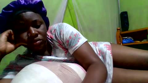 Snapshot of ebonytoto_ chatting on 10.10.25 Toto online show from 10.10.25