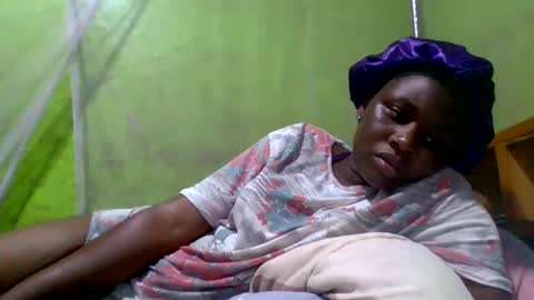 Snapshot of ebonytoto_ chatting on 10.18.25 Toto online show from 10.18.25