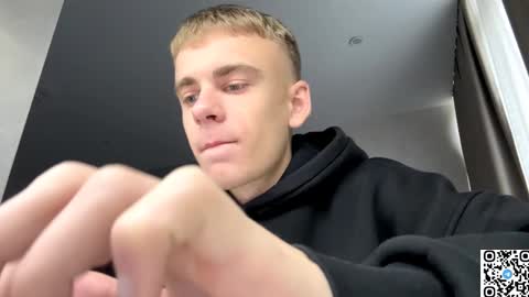 Snapshot of echowraith chatting on 09.30.25 echowraith online show from 09.30.25