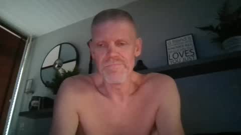 eddie4767 online show from 09.08.25