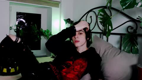 Snapshot of eddiesecret chatting on 03.02.26 Eddie online show from 03.02.26