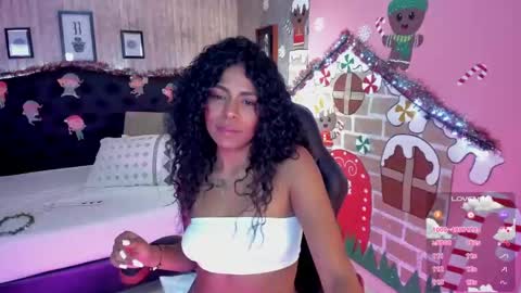 Snapshot of edelaine_rogers chatting on 12.21.24 ede online show from 12.21.24